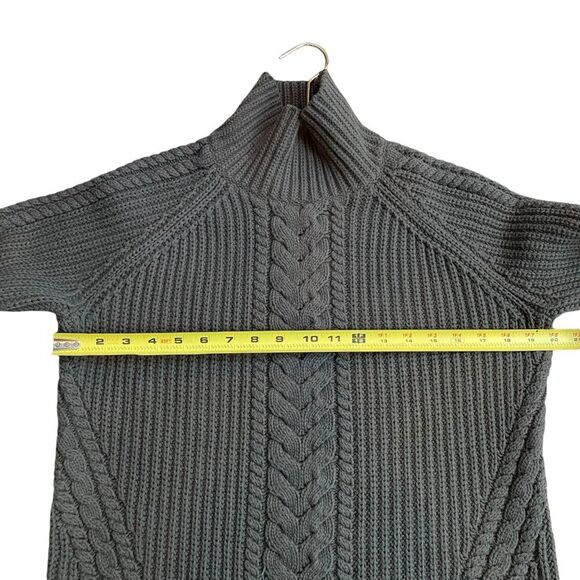 Lululemon Women’s M‎ Chunky Turtleneck Sweater Olive Green Cable Knit Oversized - Picture 9 of 10